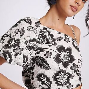 Maeve Asymmetrical Puff Sleeve Crop Blouse in Black and White